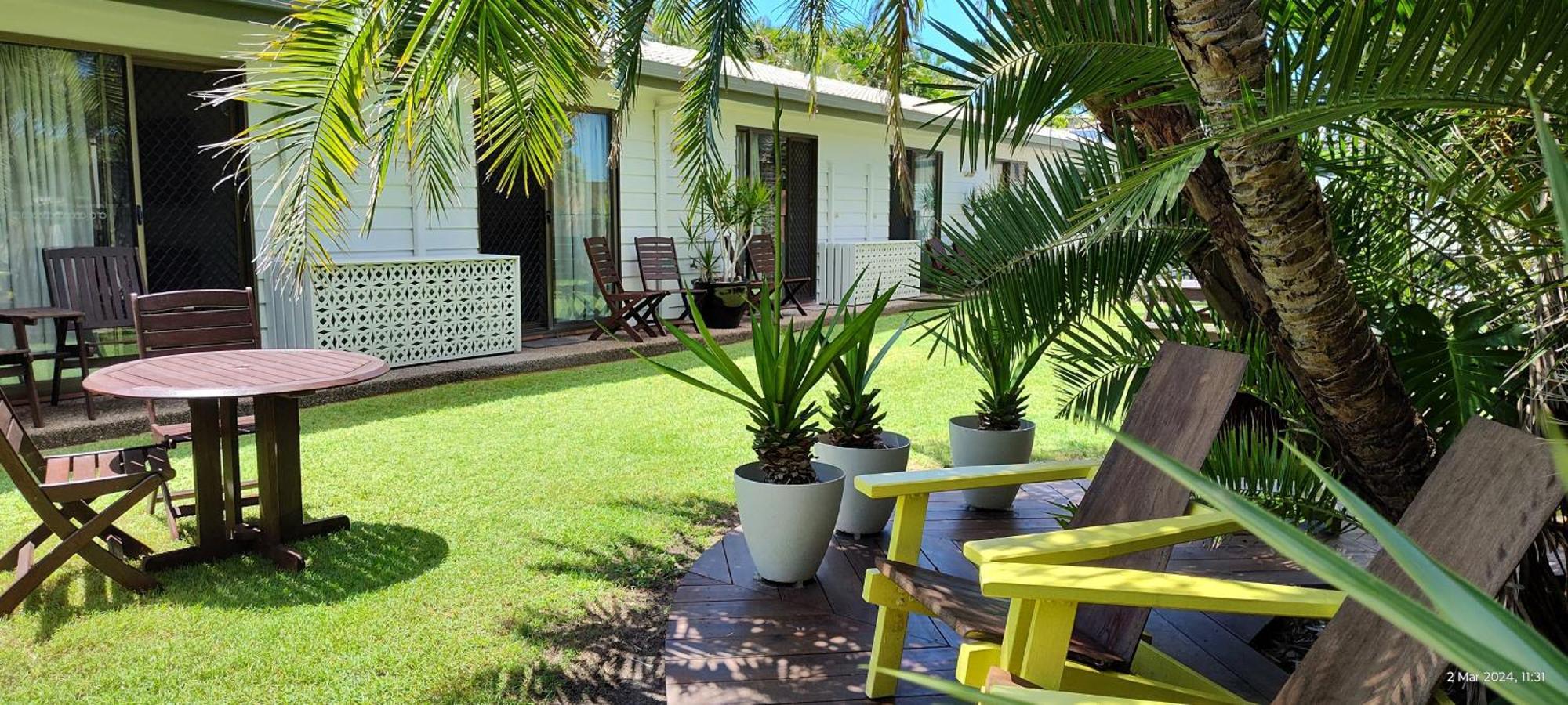 Pacific Palms Motor Inn Marcoola Esterno foto